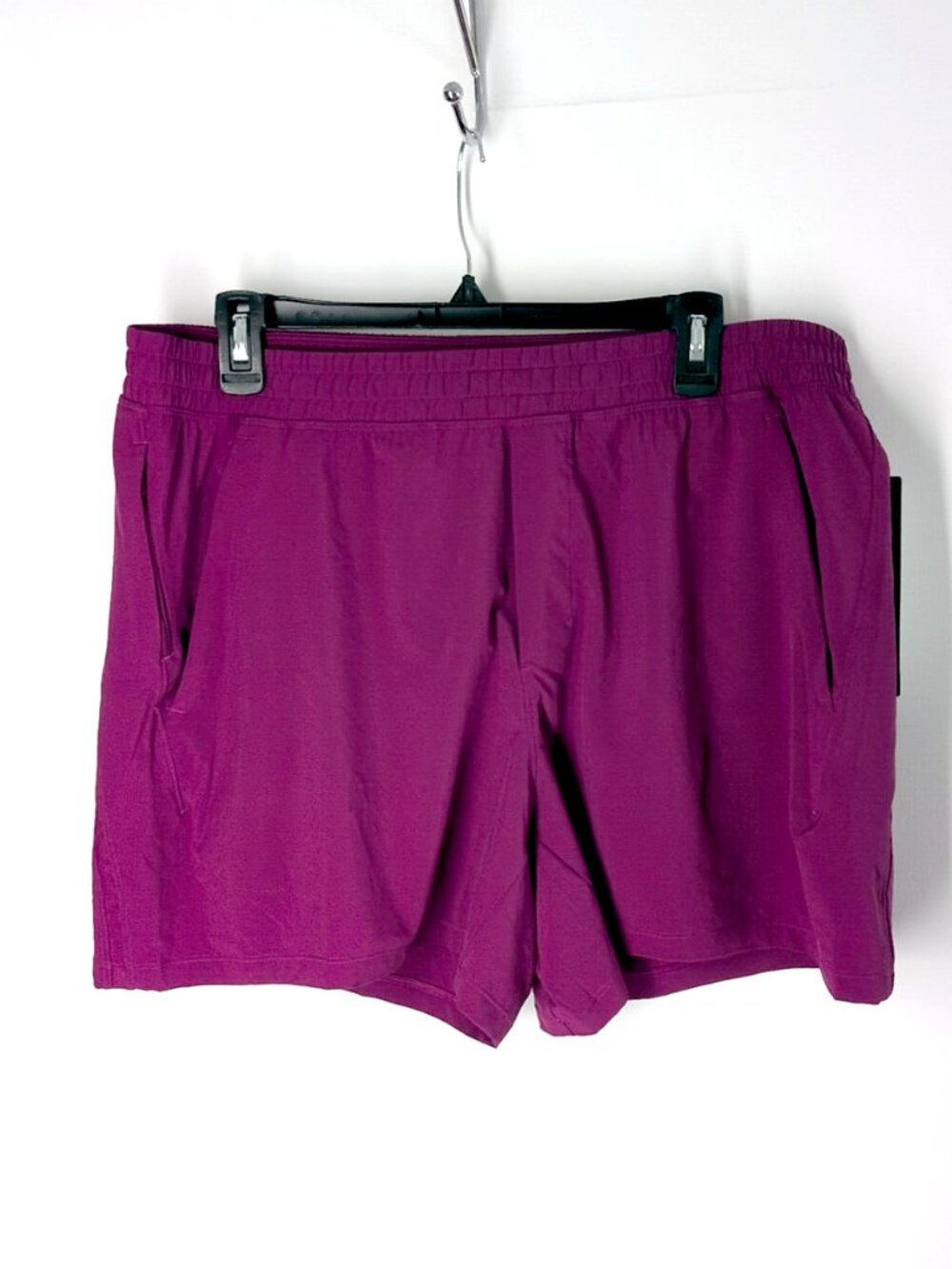 Lululemon Pace Breaker Linerless Shorts 5" XL Magenta Purple NWT pink
